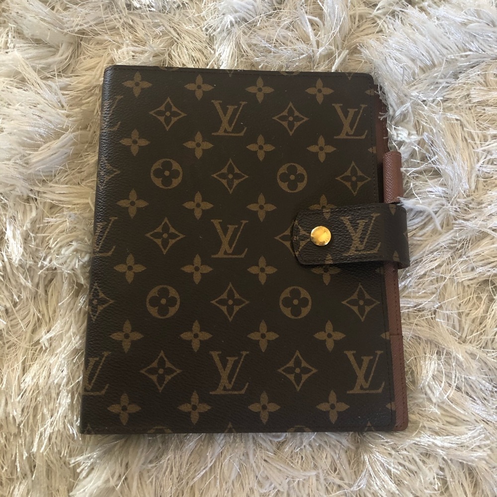 Louis Vuitton Large Ring Agenda Cover
